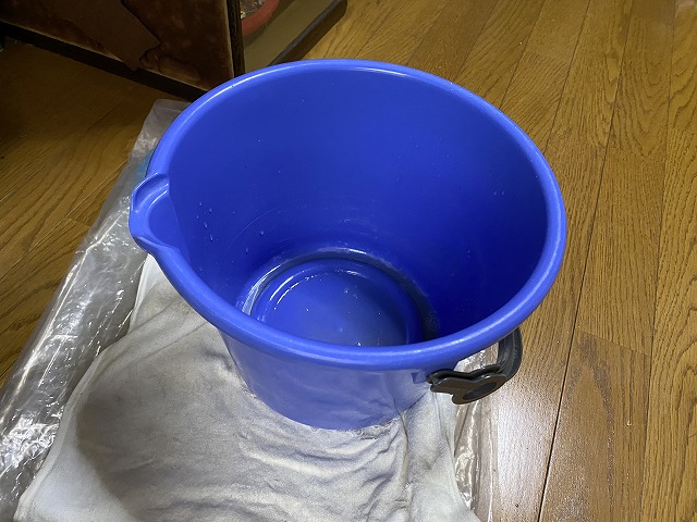雨漏りバケツ