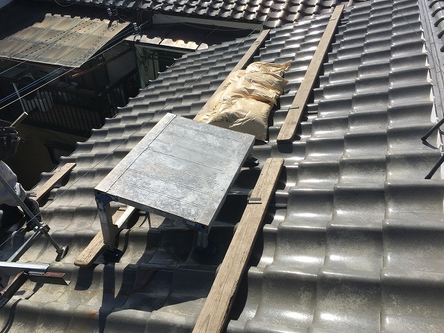 足場